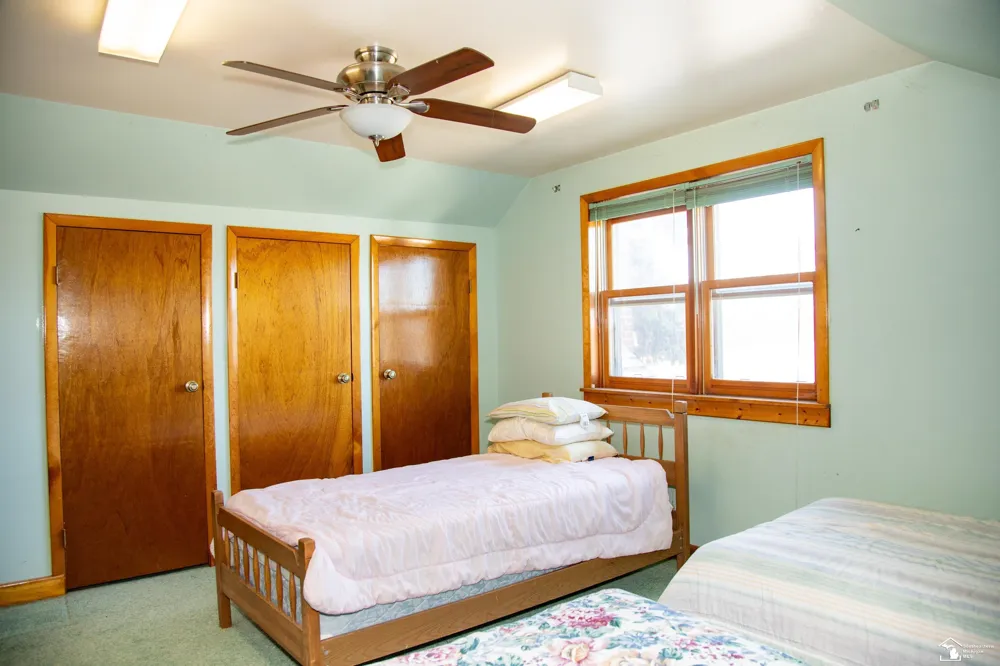15708 Goddard Road Allen Park City, MI 48101