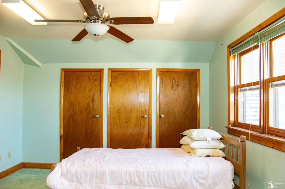 15708 Goddard Road Allen Park City, MI 48101