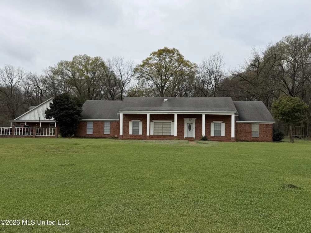 2110 Carol Street Greenville, MS 38703