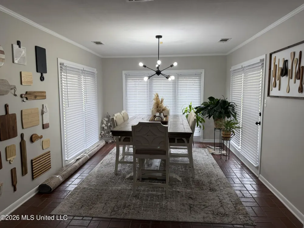 2110 Carol Street Greenville, MS 38703
