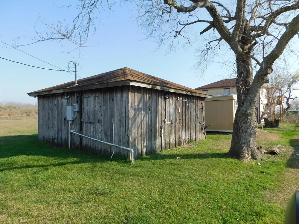 266 1st Street Port Lavaca, TX 77979
