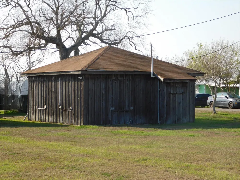 266 1st Street Port Lavaca, TX 77979