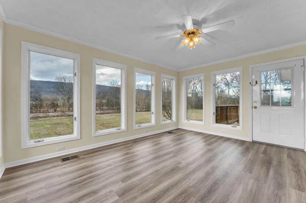 305 Medlin Pike Evensville, TN 37332