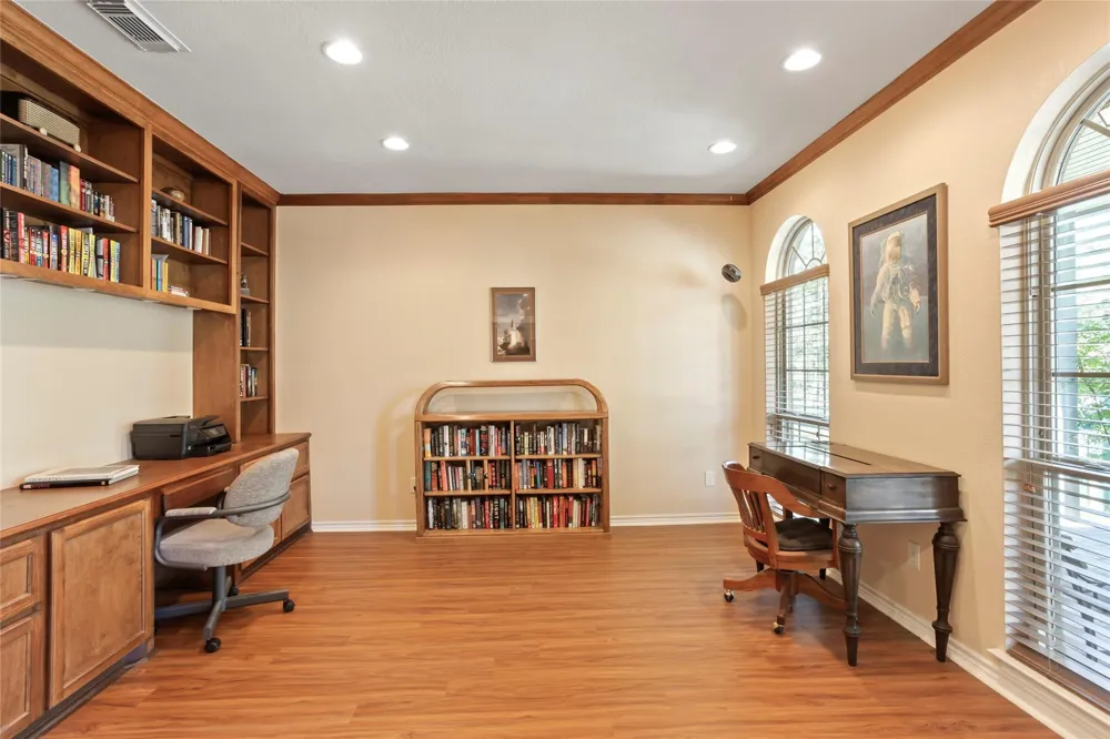 860 Fm-517 E Dickinson, TX 77539