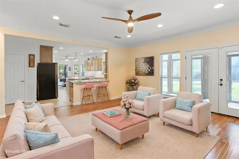 860 Fm-517 E Dickinson, TX 77539