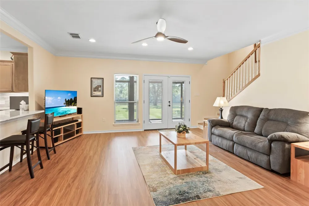 860 Fm-517 E Dickinson, TX 77539