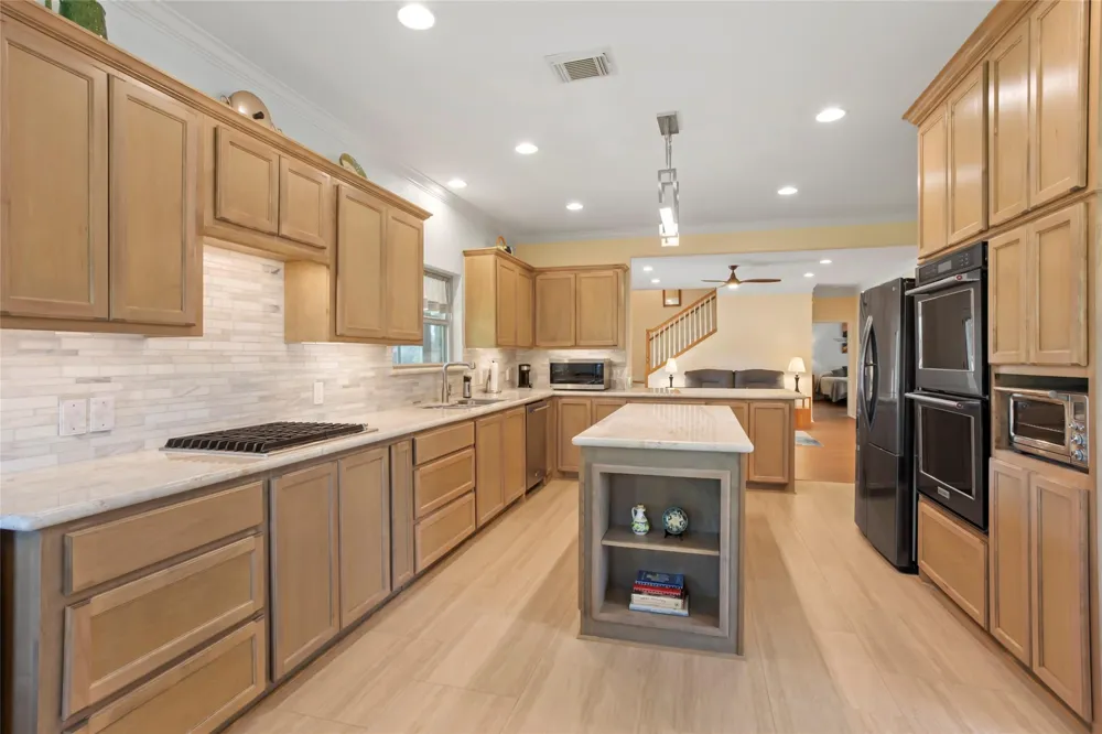 860 Fm-517 E Dickinson, TX 77539