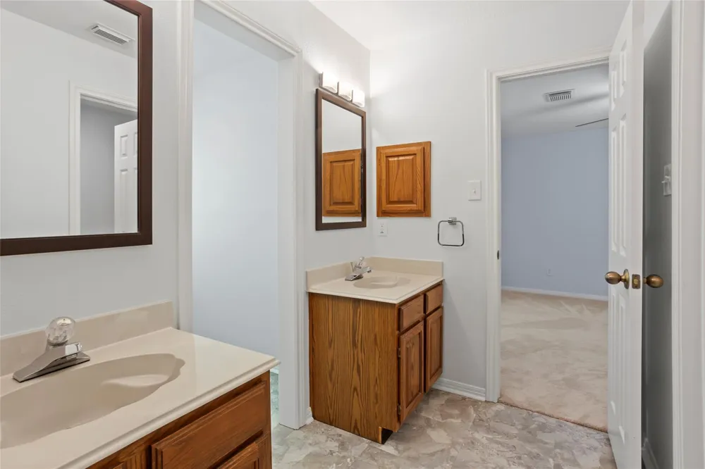 860 Fm-517 E Dickinson, TX 77539