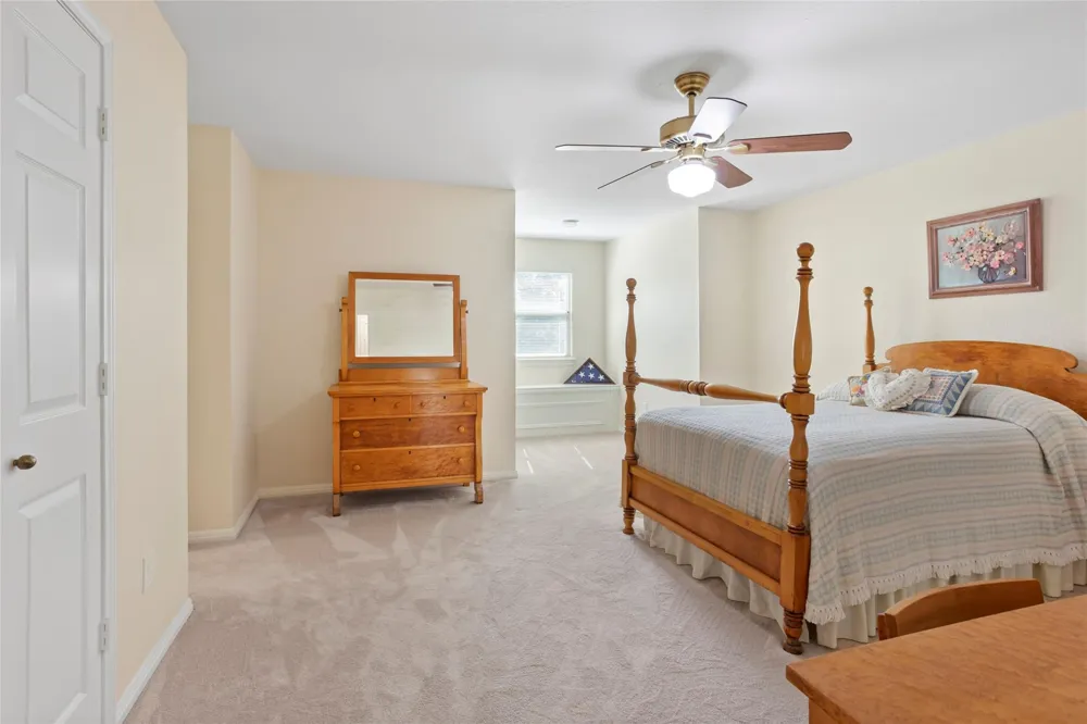 860 Fm-517 E Dickinson, TX 77539