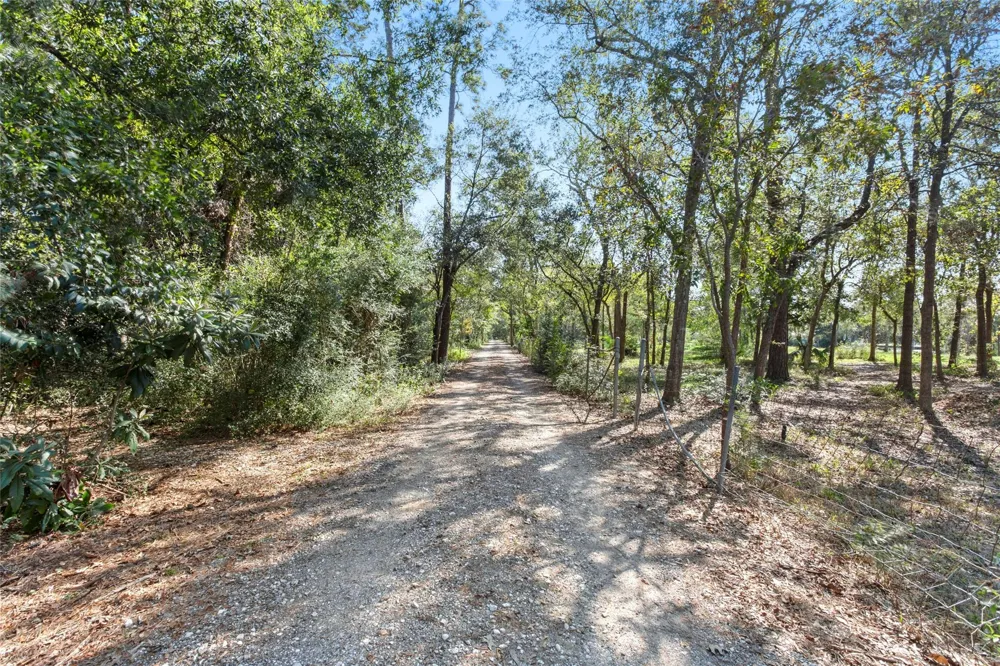 860 Fm-517 E Dickinson, TX 77539
