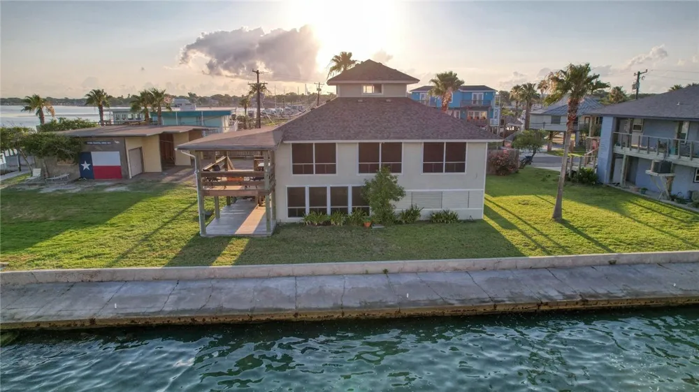 100 Bayshore Drive Ingleside on the Bay, TX 78362