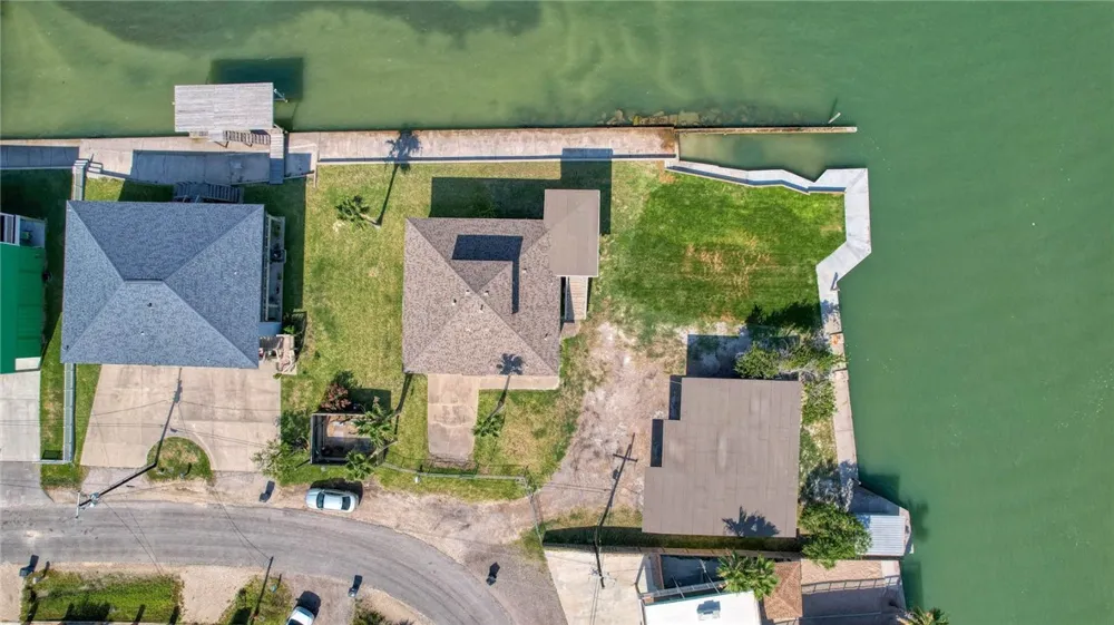 100 Bayshore Drive Ingleside on the Bay, TX 78362