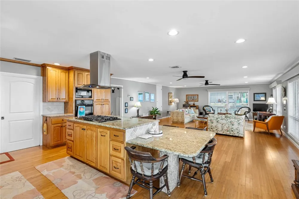 100 Bayshore Drive Ingleside on the Bay, TX 78362