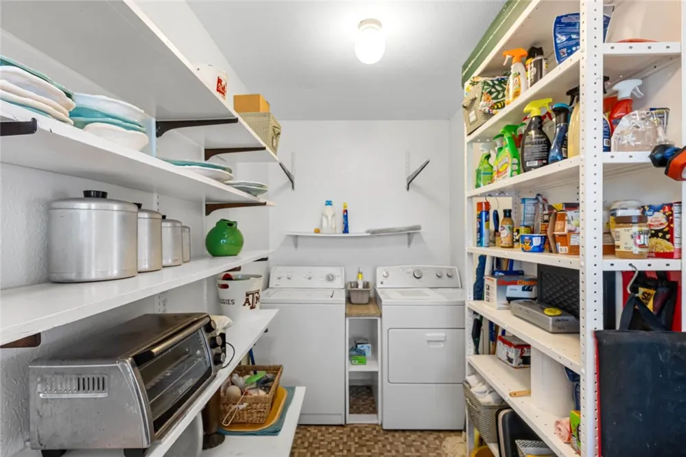 100 Bayshore Drive Ingleside on the Bay, TX 78362