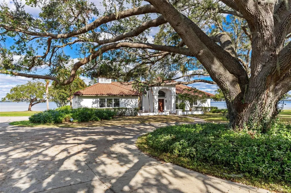 38230 YALE CIRCLE Leesburg, FL 34788
