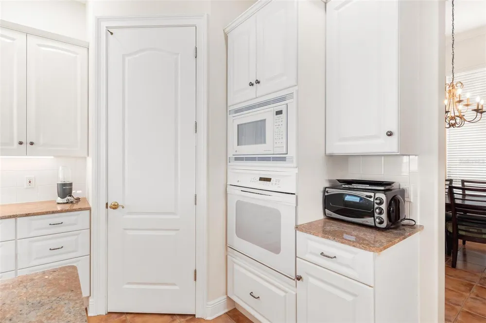 38230 YALE CIRCLE Leesburg, FL 34788