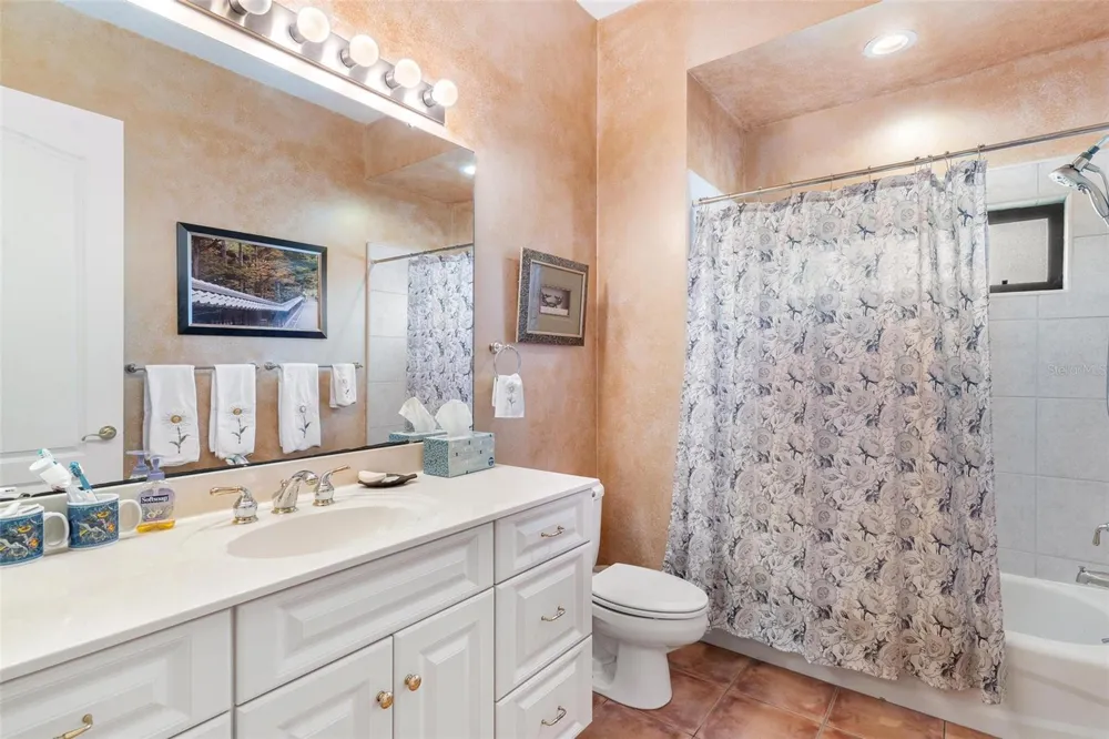 38230 YALE CIRCLE Leesburg, FL 34788