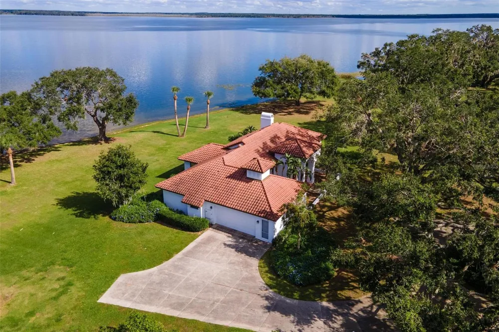38230 YALE CIRCLE Leesburg, FL 34788