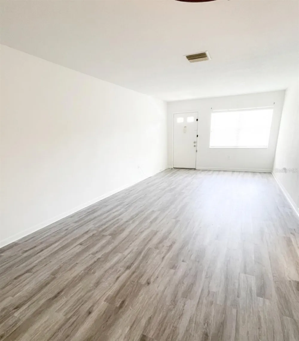 5860 38TH AVENUE #29 St Petersburg, FL 33710