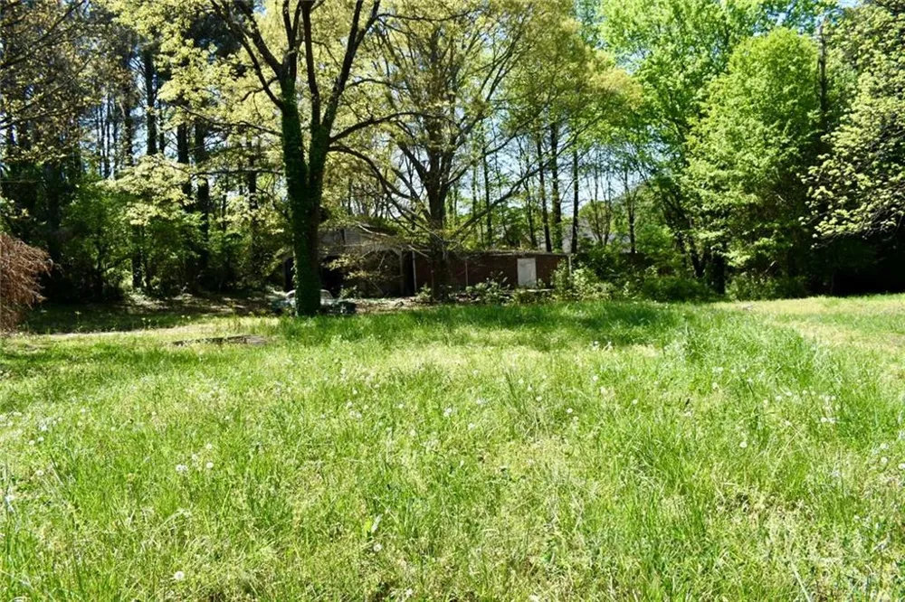 1400 Woodstock Road Roswell, GA 30075