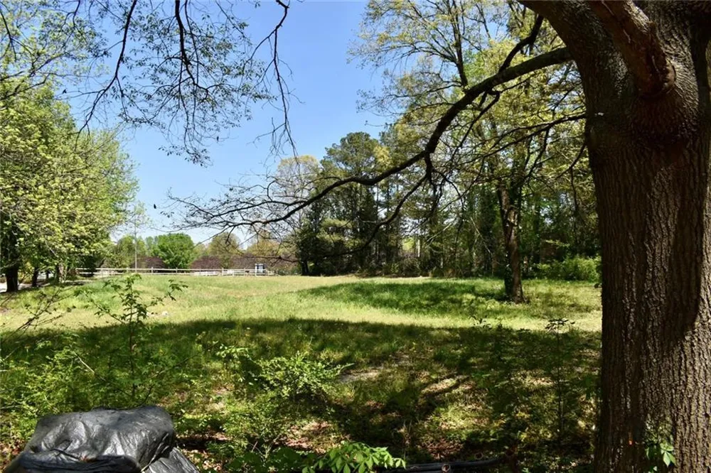 1400 Woodstock Road Roswell, GA 30075