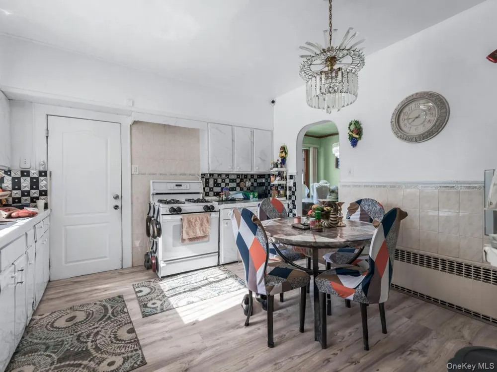 2721 Coldspring Road Far Rockaway, NY 11691