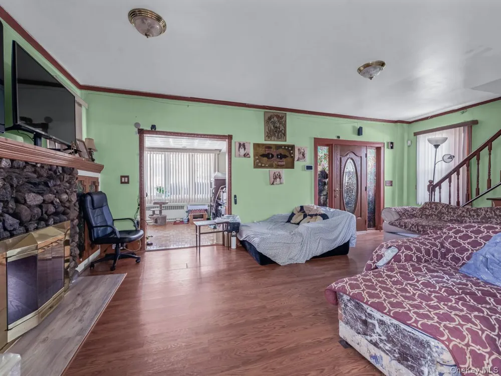 2721 Coldspring Road Far Rockaway, NY 11691