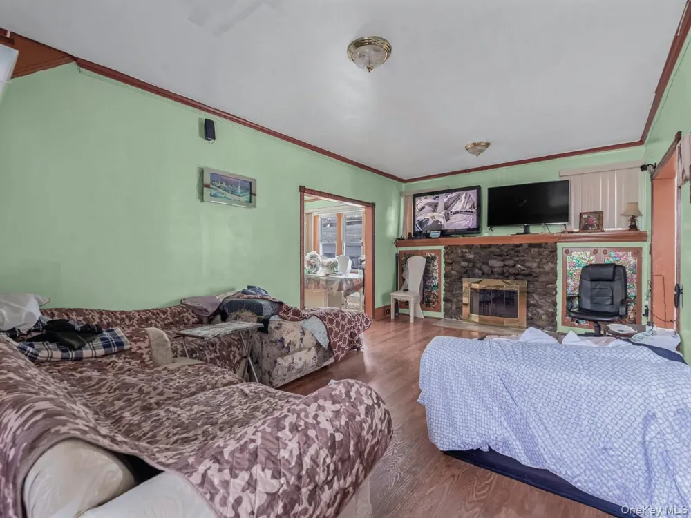2721 Coldspring Road Far Rockaway, NY 11691
