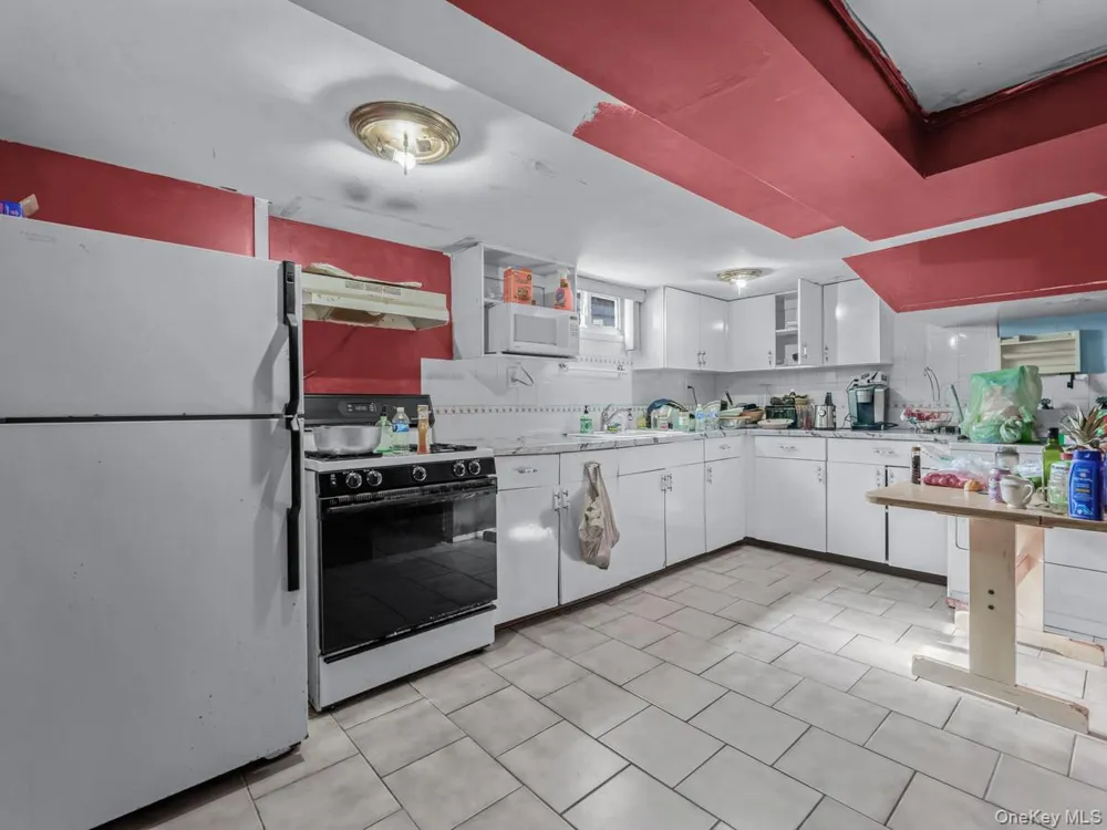 2721 Coldspring Road Far Rockaway, NY 11691