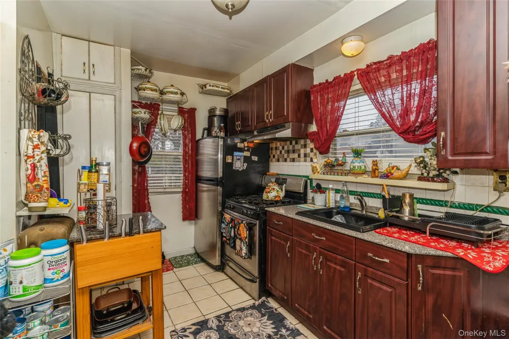 182-26 143rd Avenue Springfield Gardens, NY 11413