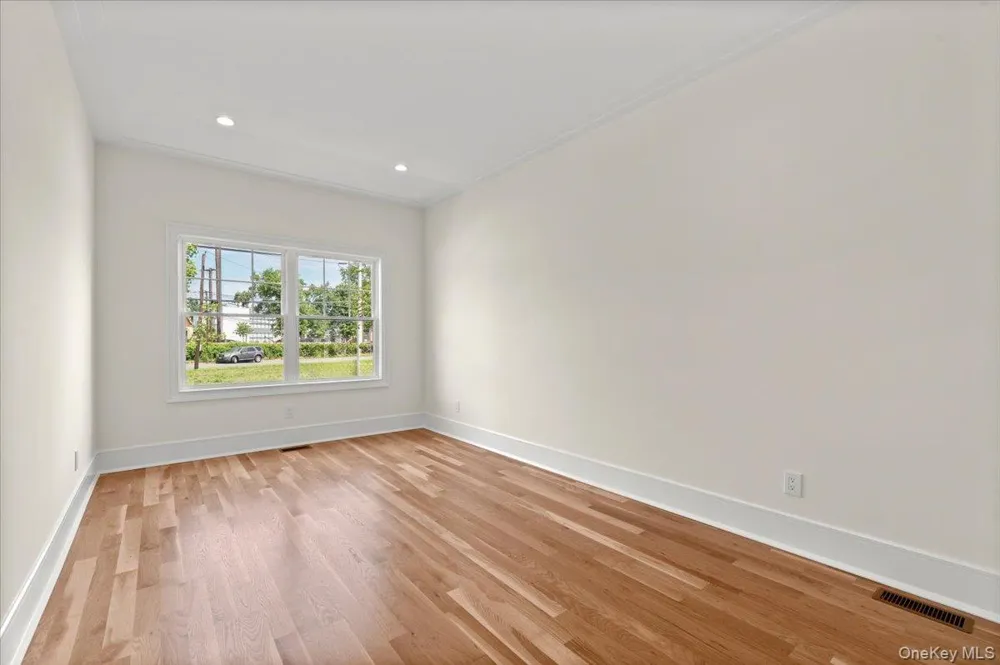 51 Willis Avenue Syosset, NY 11791