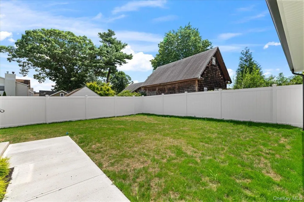 51 Willis Avenue Syosset, NY 11791