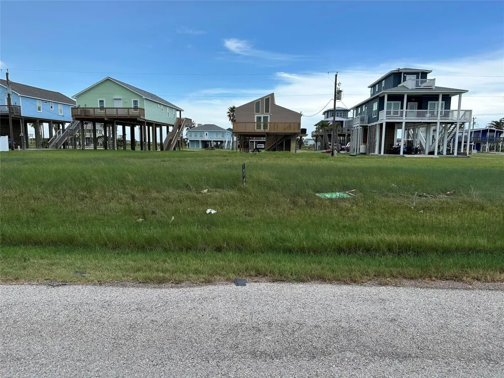 Fathom Dr Freeport, TX 77541