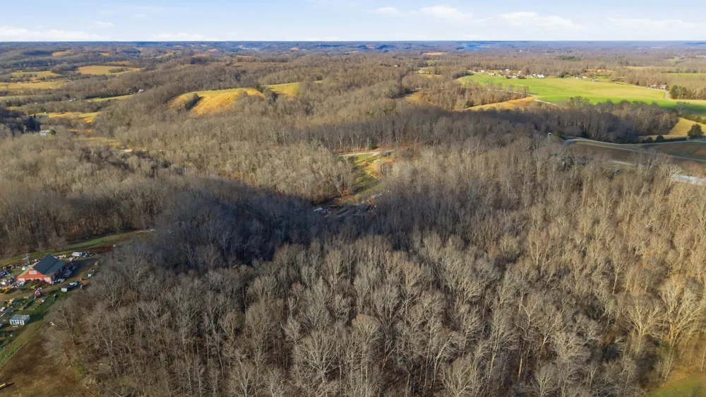 105 Farris Creek Bridge Rd Belvidere, TN 37306