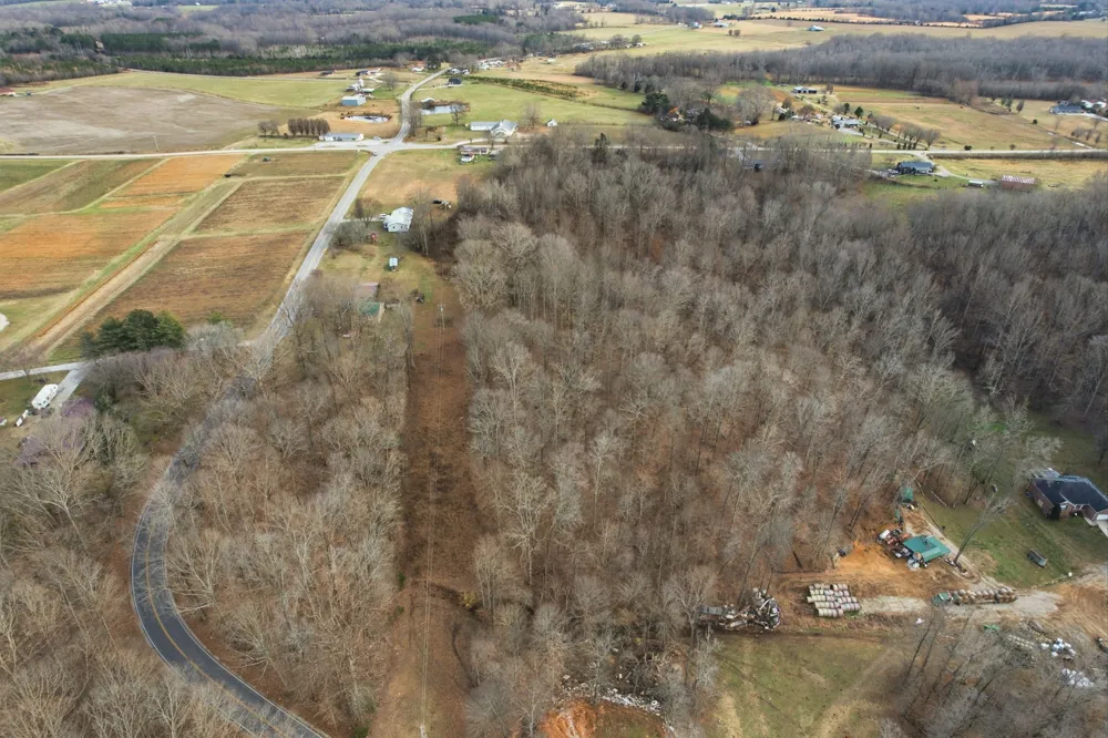 105 Farris Creek Bridge Rd Belvidere, TN 37306