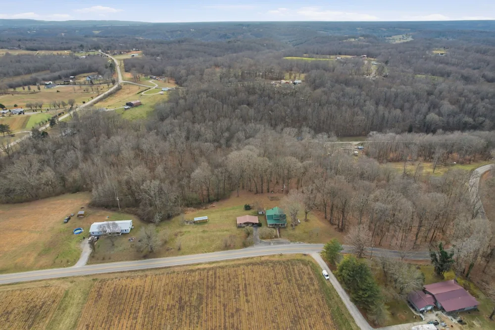 105 Farris Creek Bridge Rd Belvidere, TN 37306