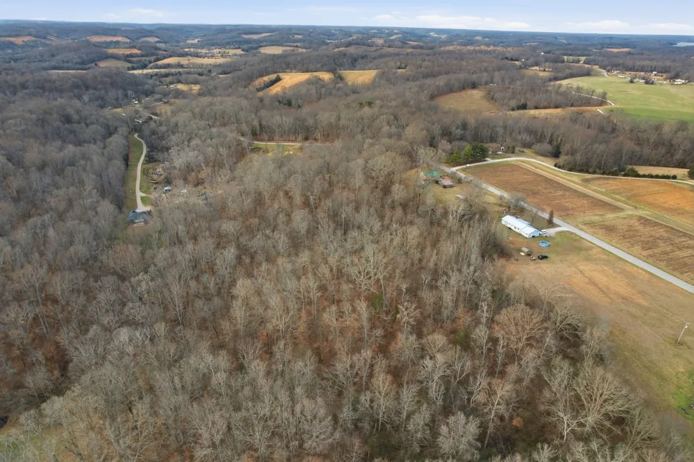 105 Farris Creek Bridge Rd Belvidere, TN 37306