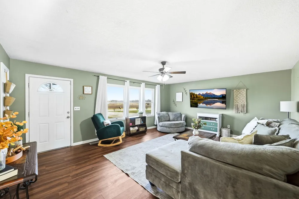 105 Farris Creek Bridge Rd Belvidere, TN 37306