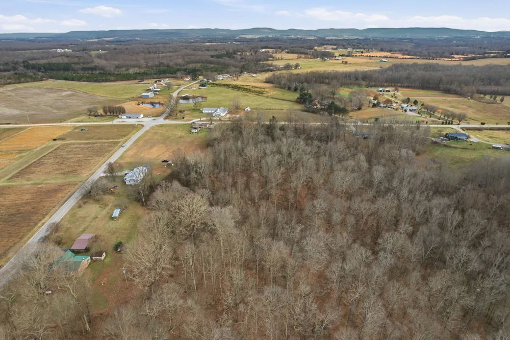 105 Farris Creek Bridge Rd Belvidere, TN 37306