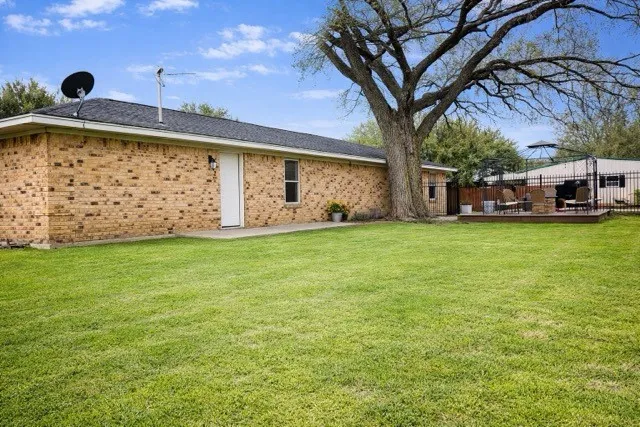 401 Allison Avenue Groesbeck, TX 76642