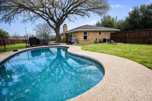401 Allison Avenue Groesbeck, TX 76642