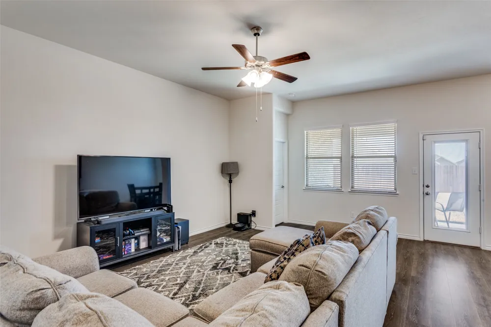 206 Mockingbird Way Caddo Mills, TX 75135