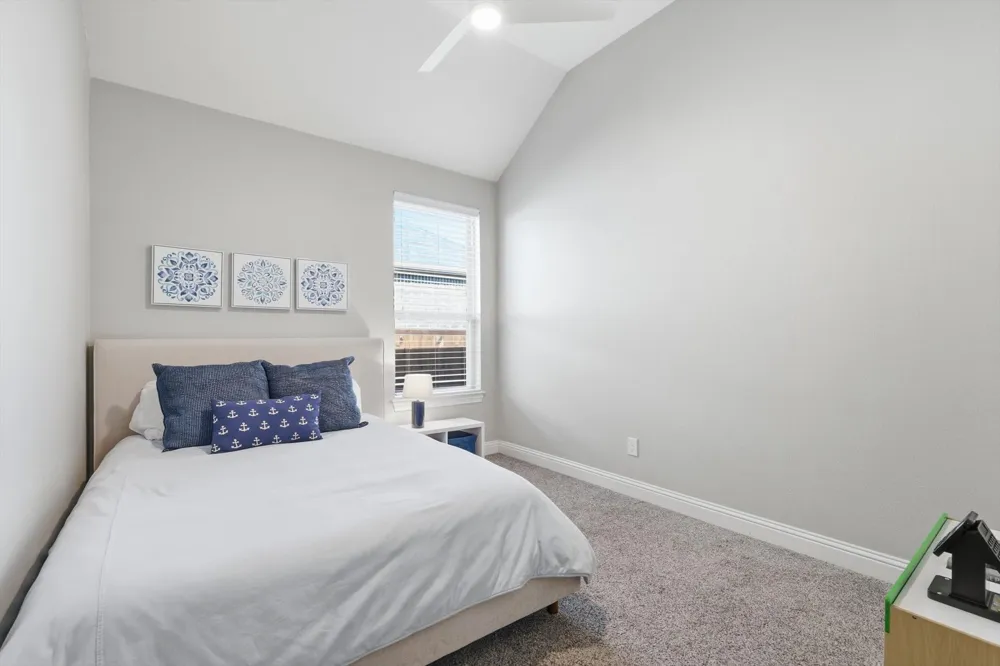 1008 W Bluff Way Roanoke, TX 76262