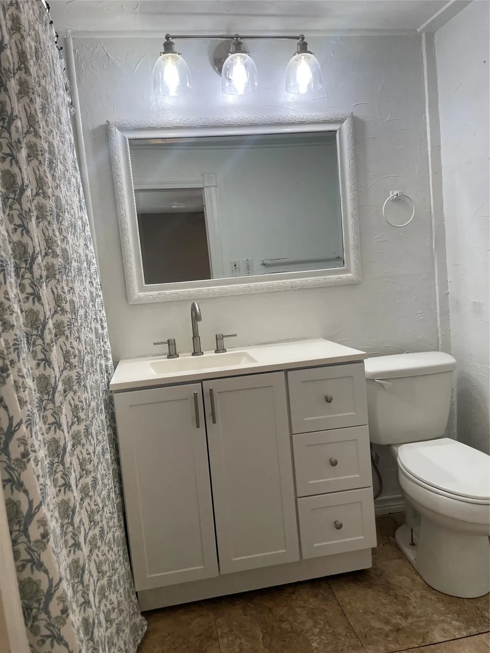 110 S Hubbard Street Alvord, TX 76225