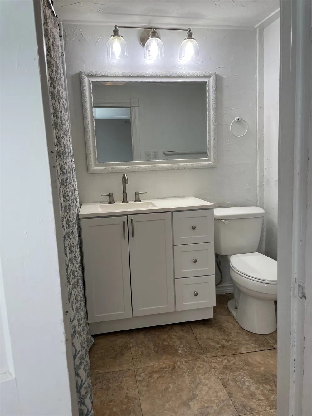 110 S Hubbard Street Alvord, TX 76225