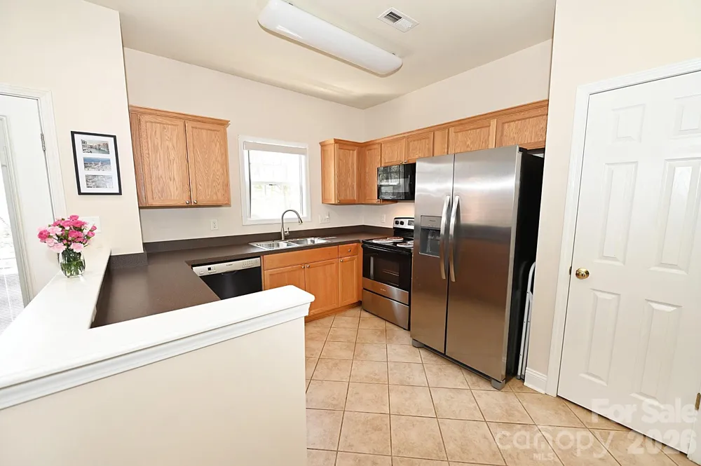 1360 21st Avenue NE Hickory, NC 28601