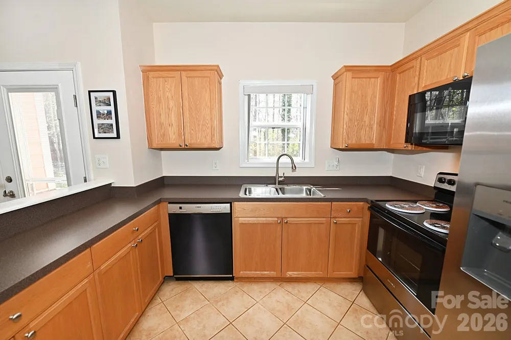1360 21st Avenue NE Hickory, NC 28601