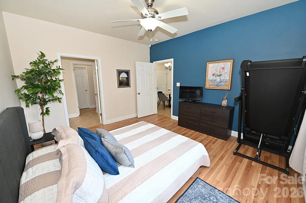 1360 21st Avenue NE Hickory, NC 28601