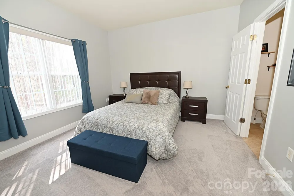 1360 21st Avenue NE Hickory, NC 28601