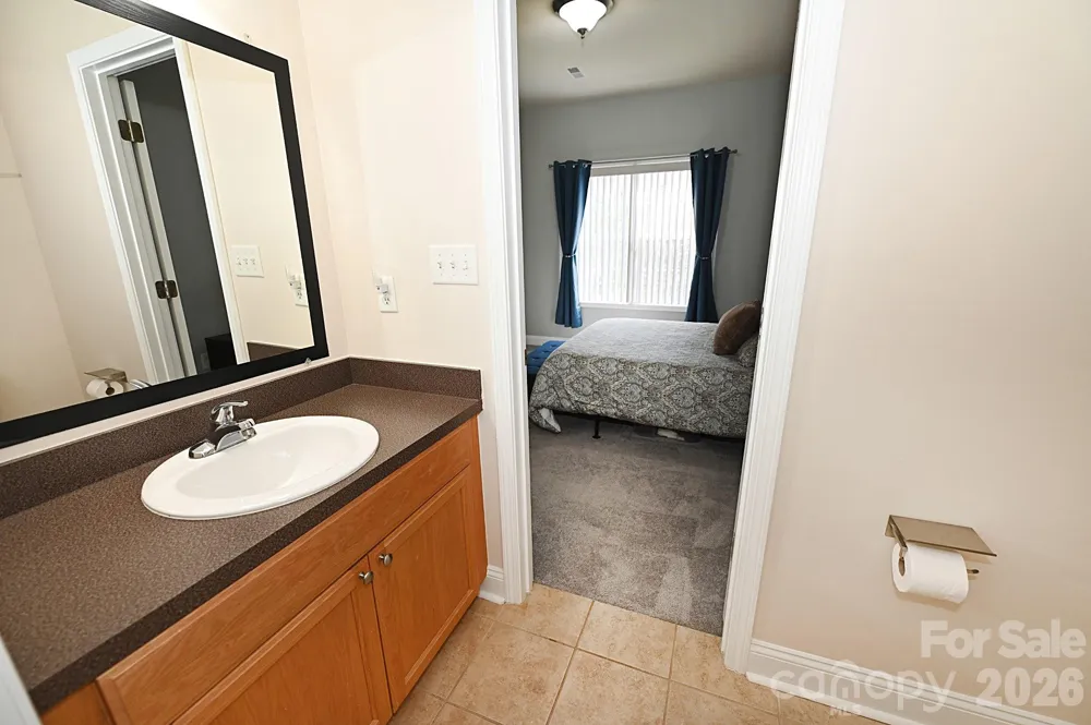 1360 21st Avenue NE Hickory, NC 28601